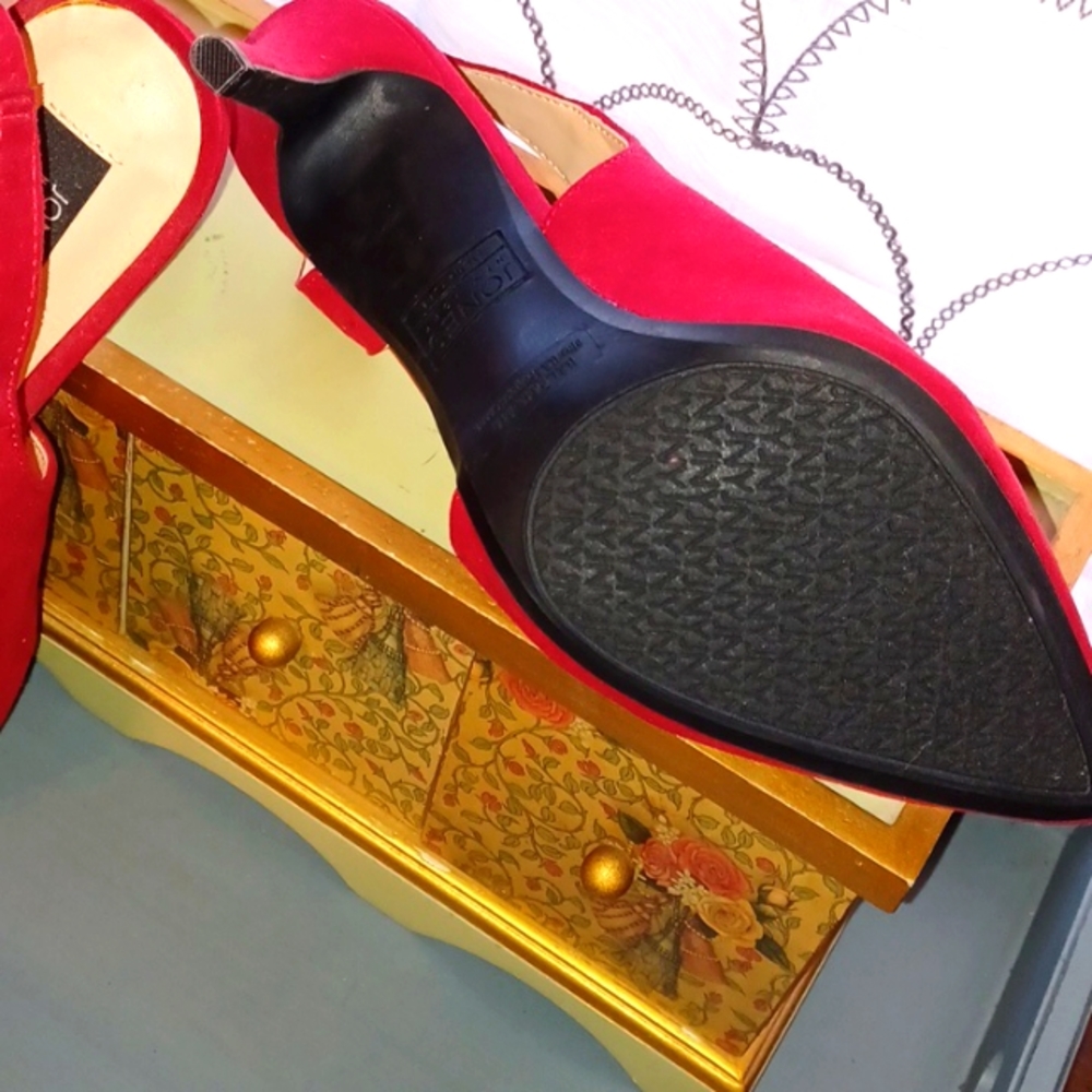 JONES NY Raspberry Suede Pumps - Picture 4 of 5